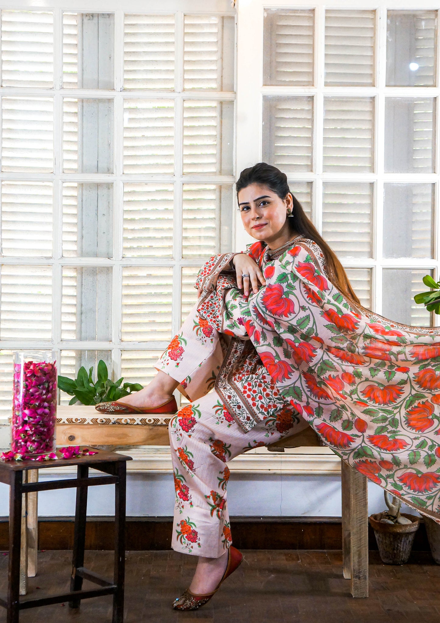 🌸 Poppy Petal Elegance